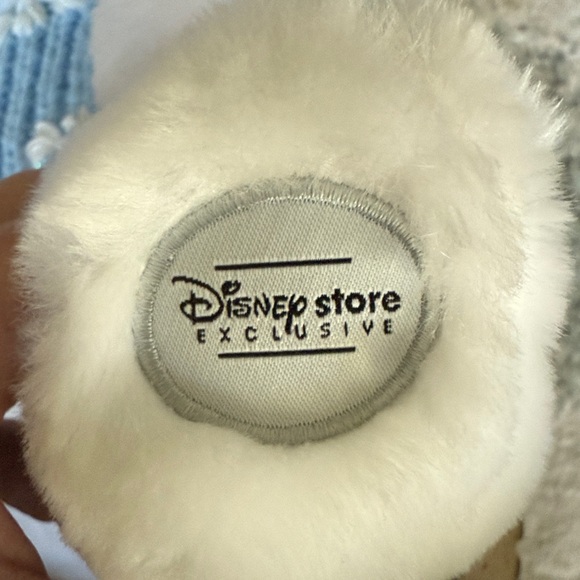 Disney White Plush Winnie the Pooh with Embroidered Logo - Picture 2 of 4